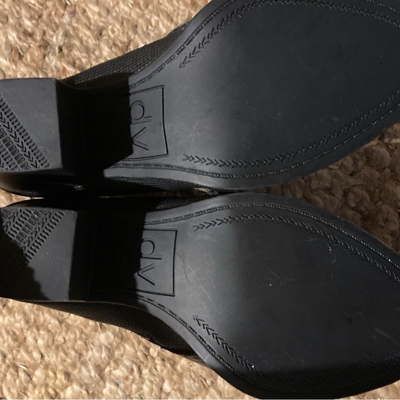 Vintage Dolce Vita never worn black leather booties with zippers .6 - Picture 5 of 5